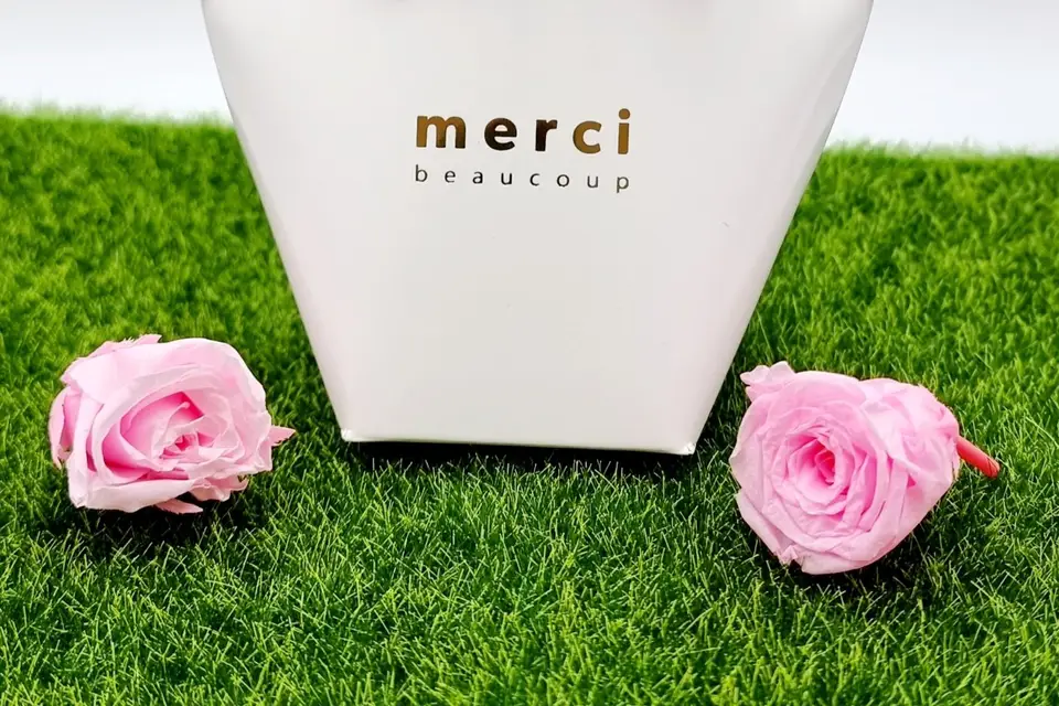 Pétale Pâtisserie Aux Fleurs Comestibles — photo 5