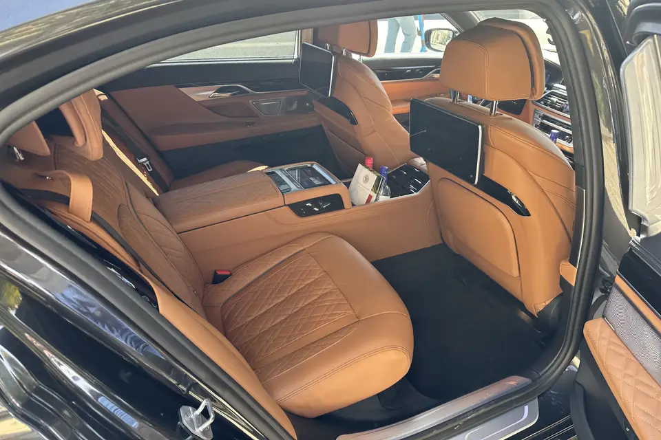 Aquitaine Limousine — photo 8