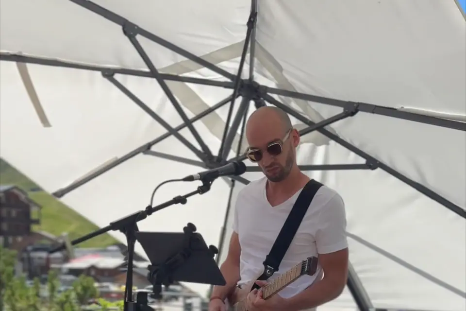 Dis'Cover — photo 4