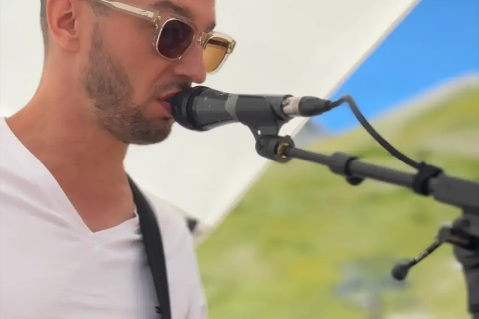 Dis'Cover — photo 8