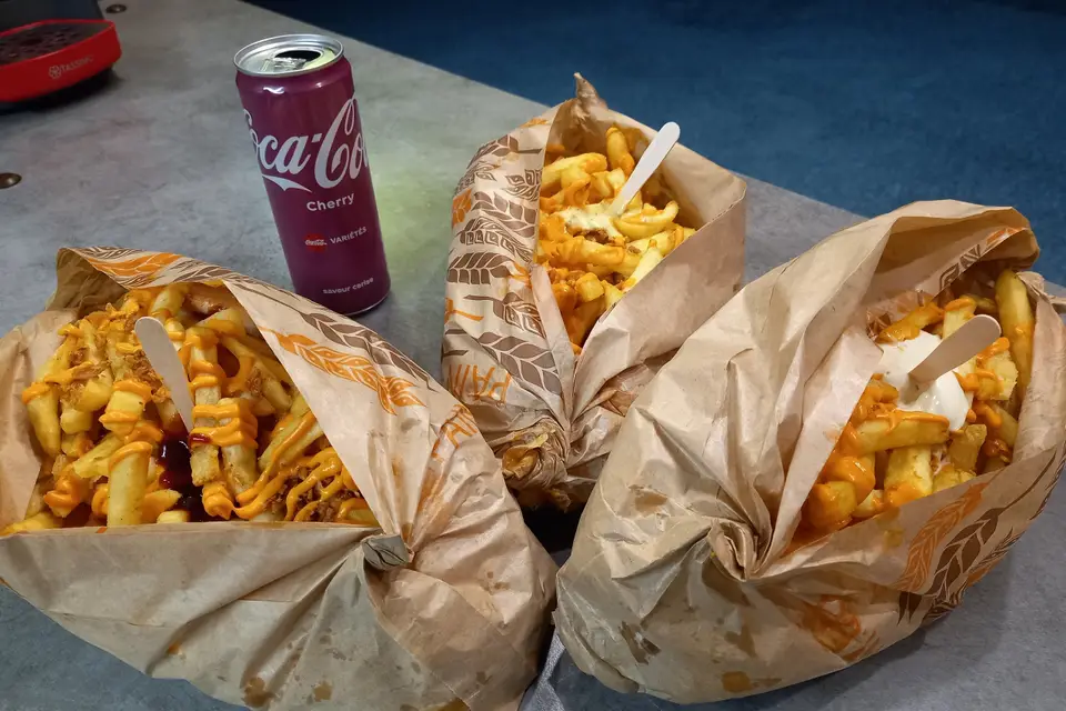 A Table cest pret — photo 3