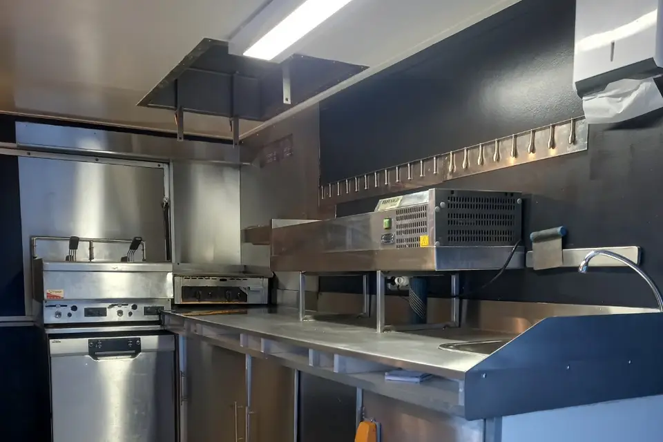 A Table cest pret — photo 4