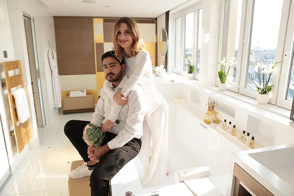 Adam William — photo 4