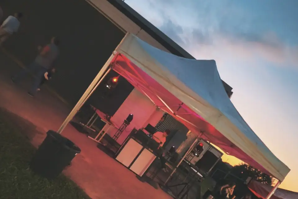 Blacklight — photo 4