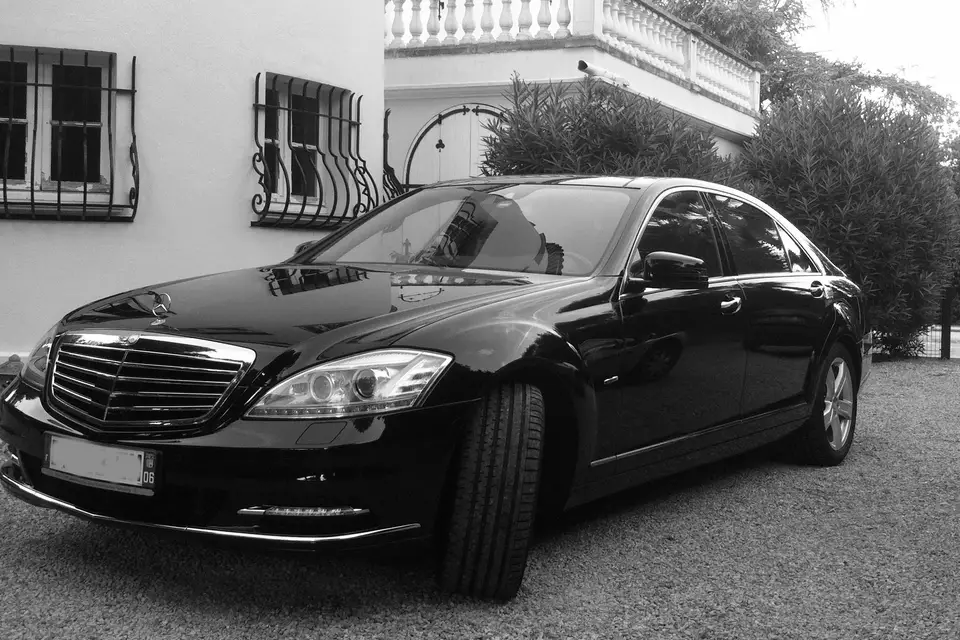 Royal Road Limousine