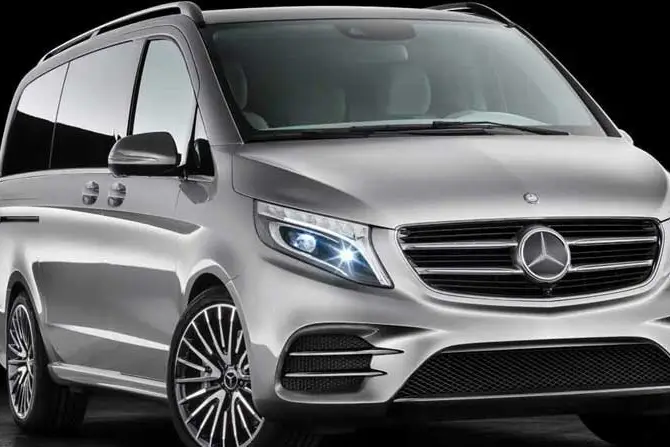 Royal Road Limousine — photo 5