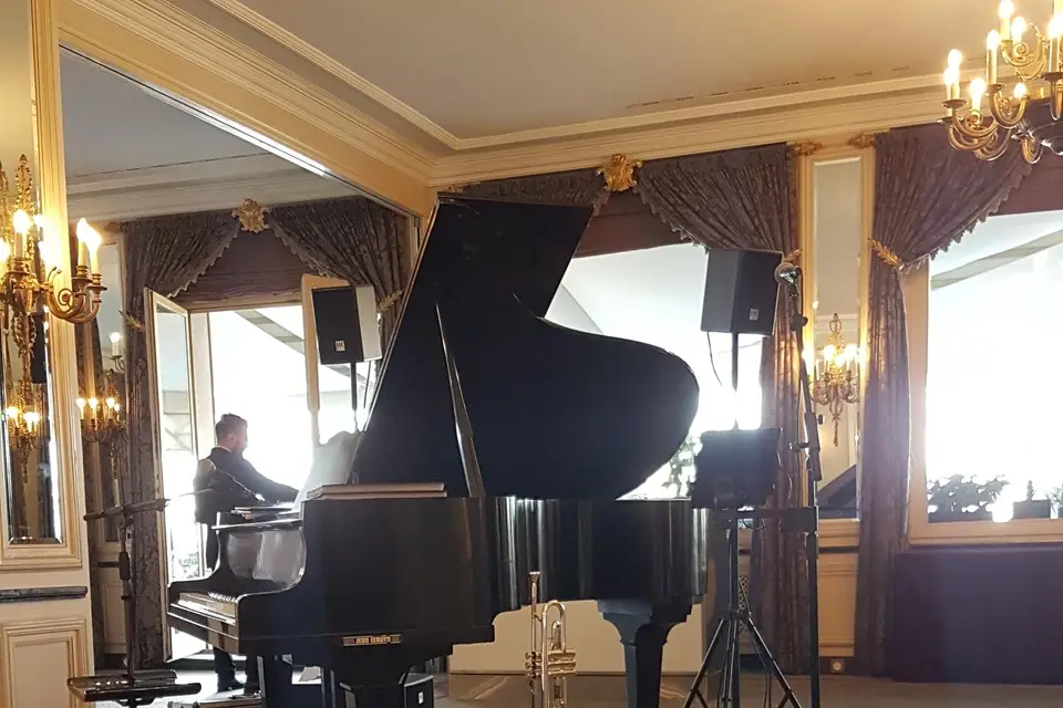 Julien Rouge — photo 3