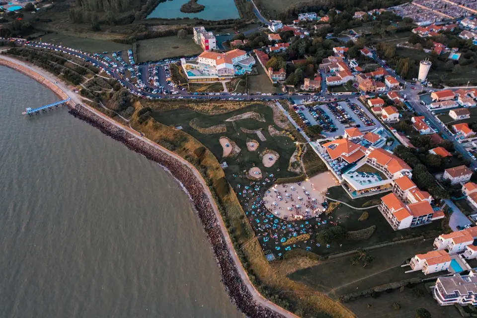 La Grande Terrasse — photo 1