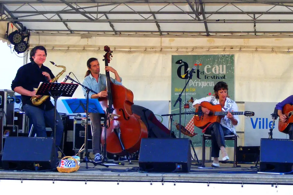 Djangophil — photo 5