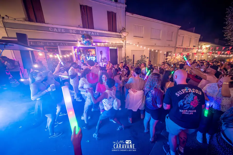 The Little Caravane & Crazy In Love — photo 8