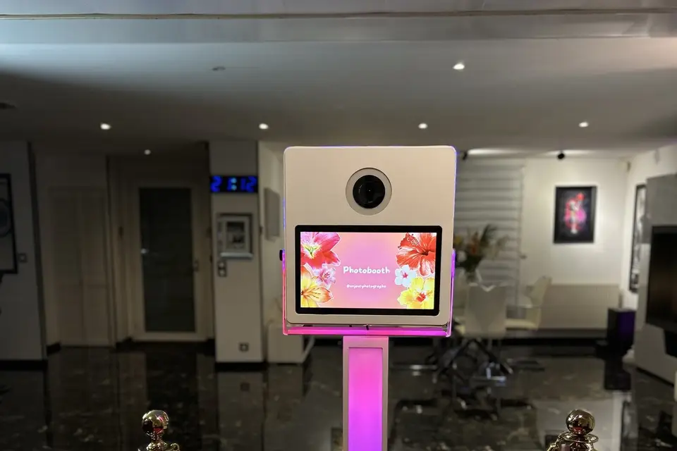 Eve Rault — photo 1