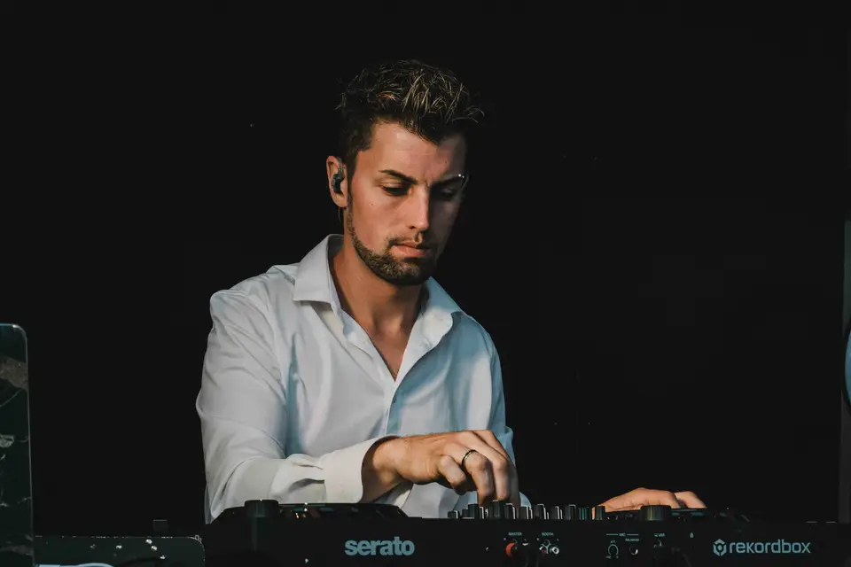 Miss Sax - Saxophoniste - groupe live - DJ — photo 2