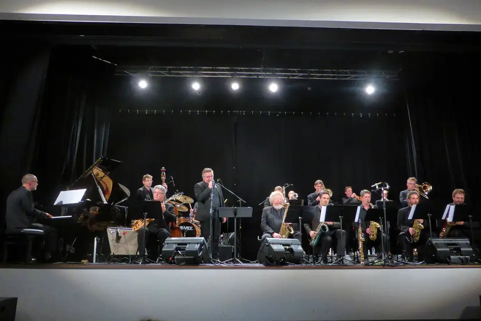 Arnold Axler Jazz Groupe — photo 8
