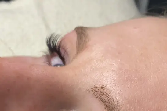 Moonlashes — photo 1