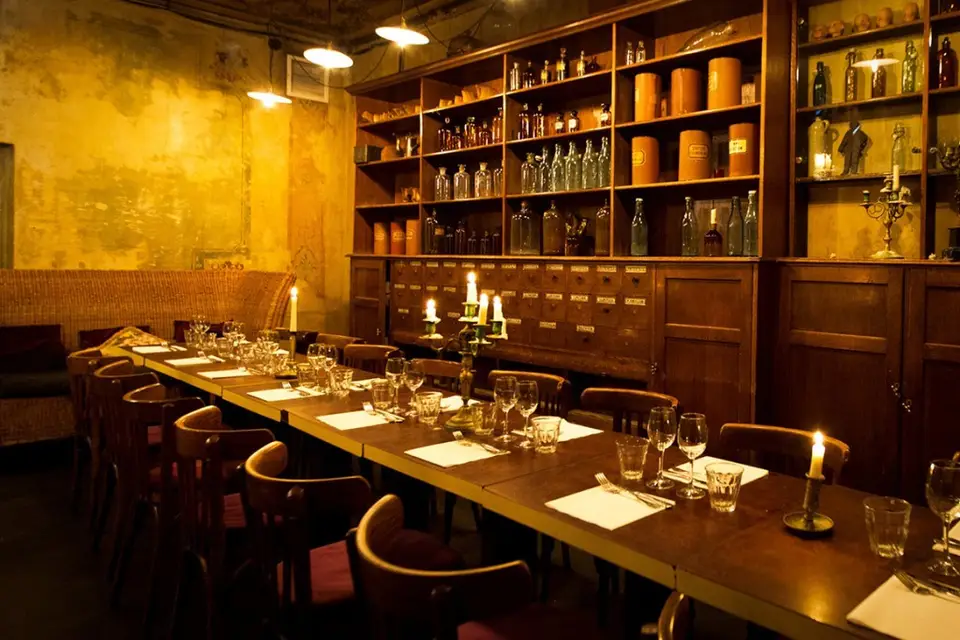 Delaville Café — photo 2