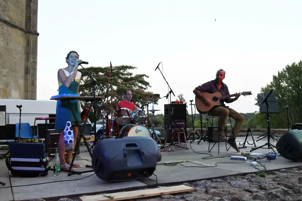 Emmenez Moi Trio Acoustique