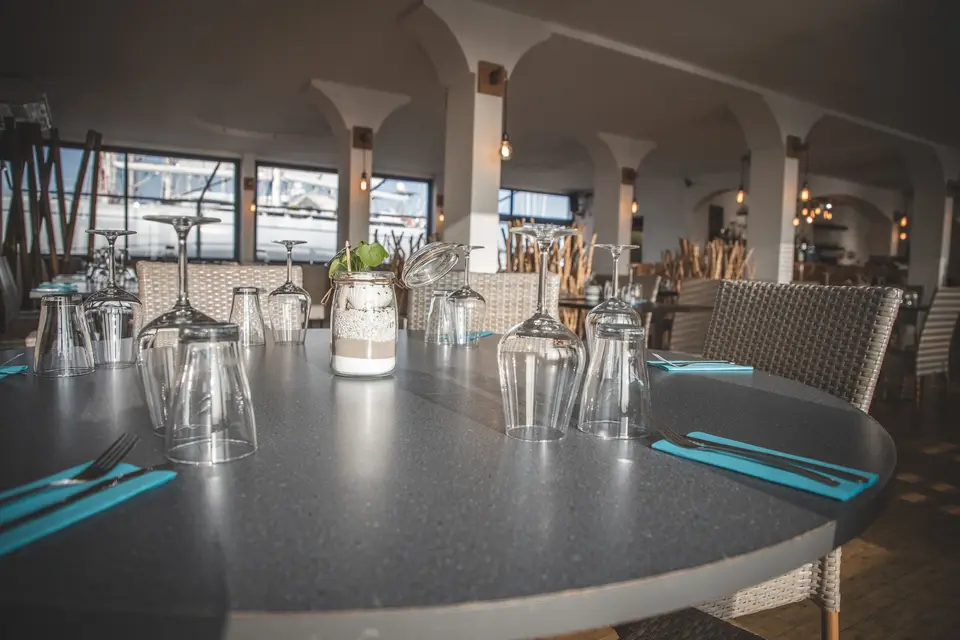 Yacht Club — photo 5