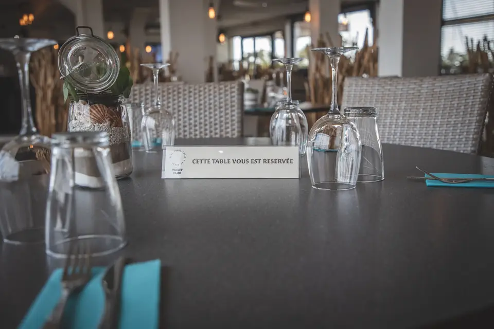 Yacht Club — photo 8