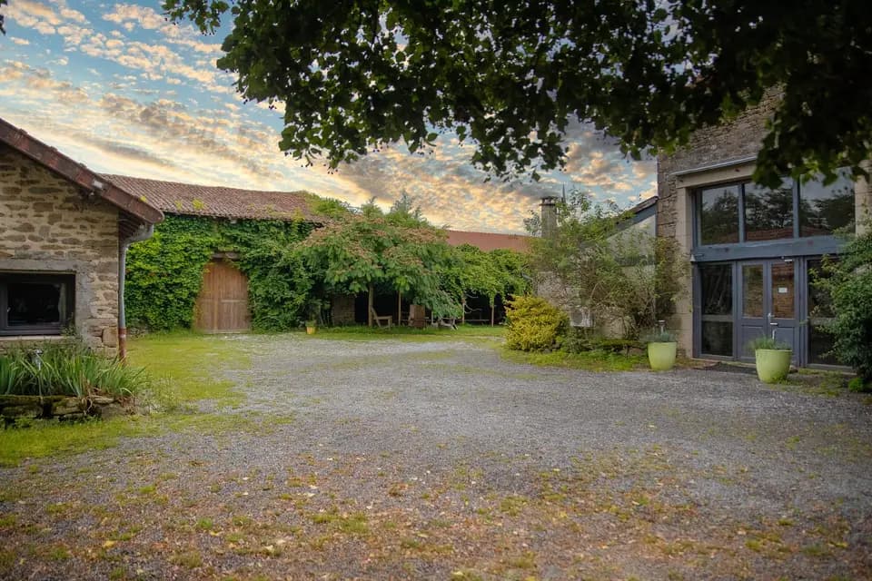 Domaine de Chasseneuil — photo 1