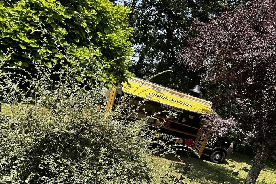 Lunch Wagon — photo 1