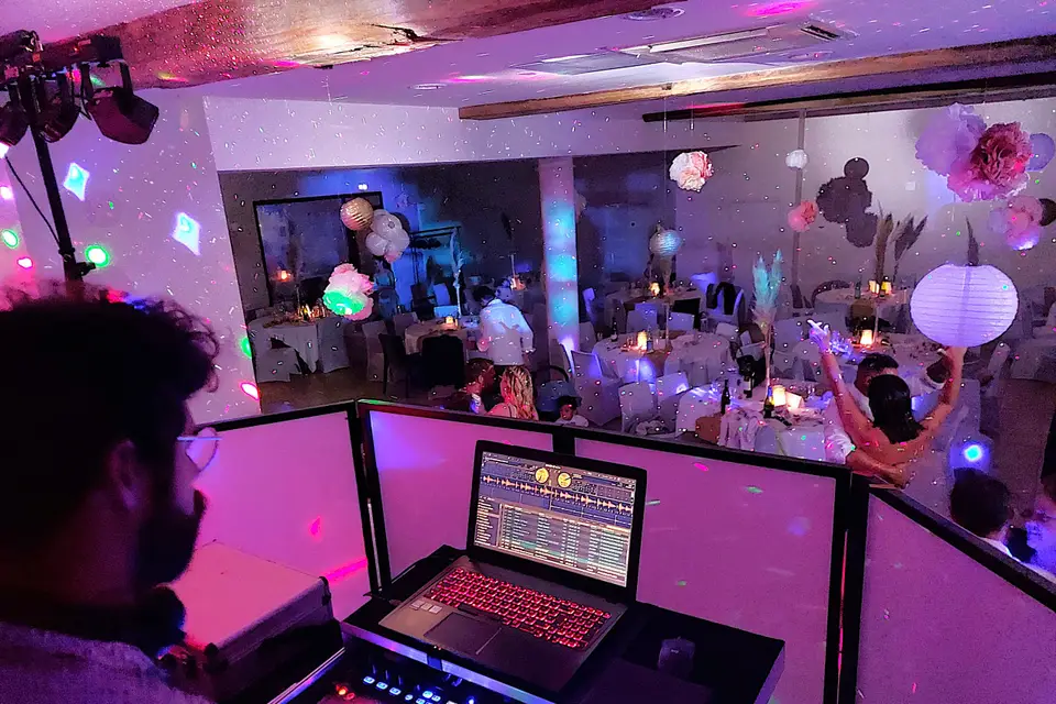 Volume 11 — photo 6