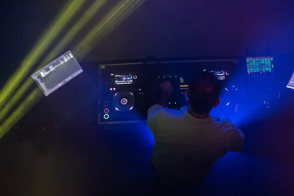 Joel Serrano Deejay — photo 1