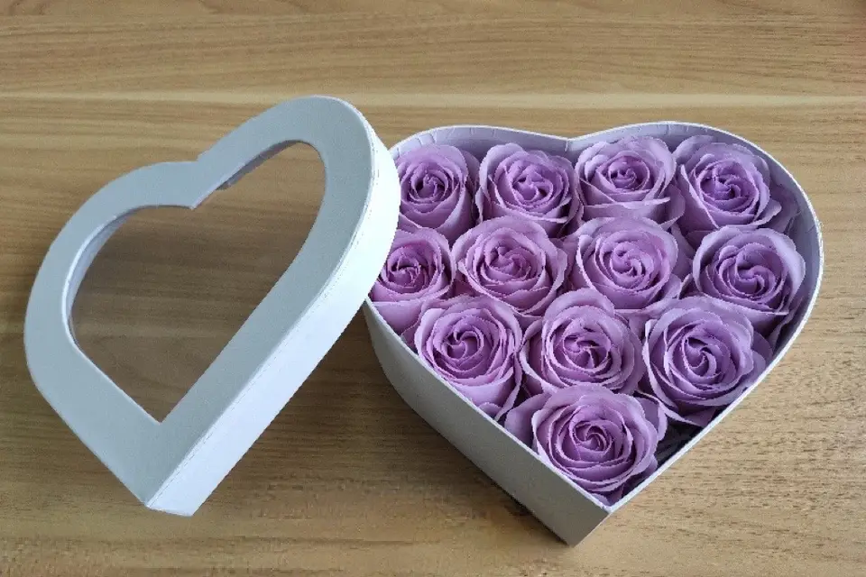 Rock and Flowers — photo 2