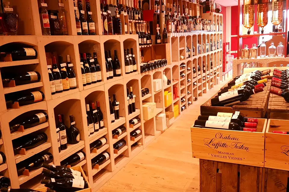 La Cave Lavalloise — photo 5