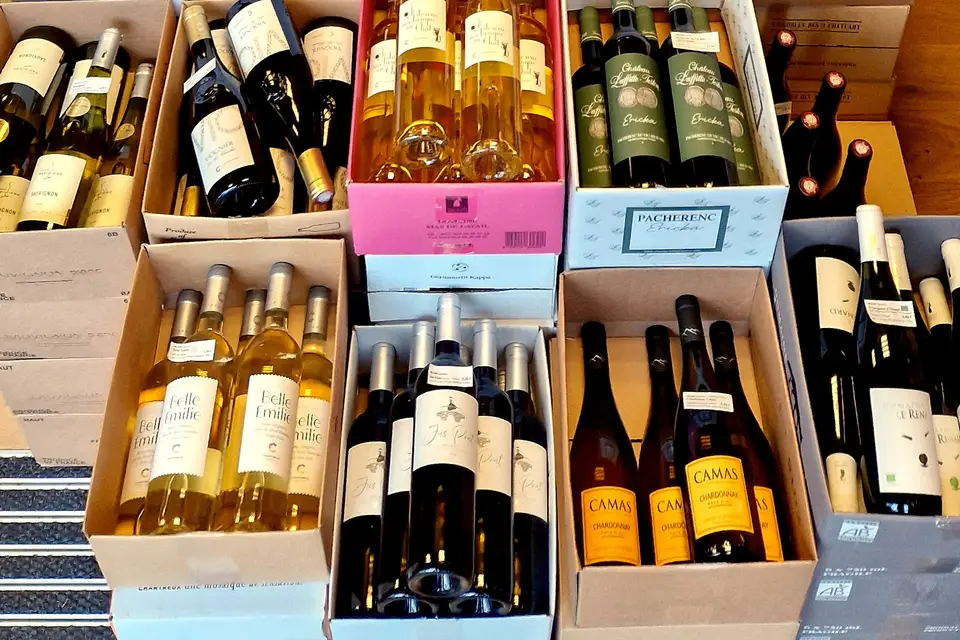 La Cave Lavalloise — photo 3