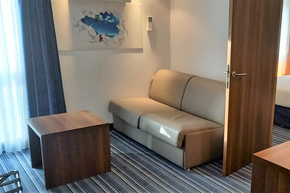 Golden Tulip Marseille Airport — photo 8