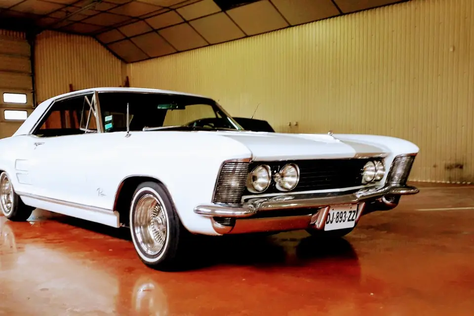 Classic cars and bikes — photo 4