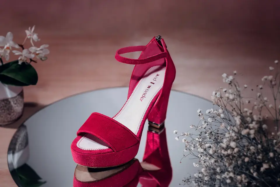 And I wonder — photo 4