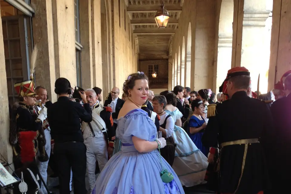 Au temps de la Crinoline — photo 2