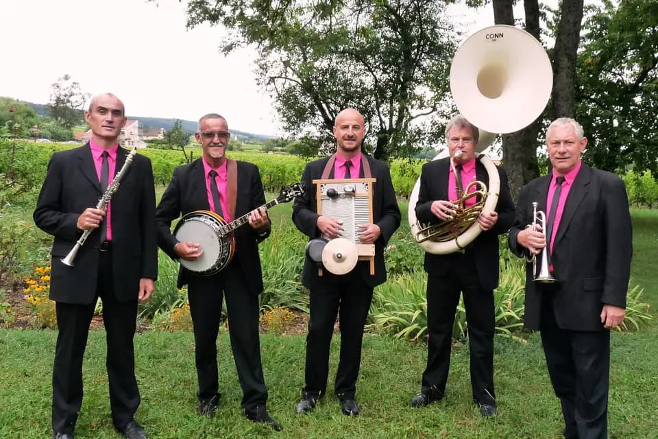 New Parade Jazz Band — photo 1