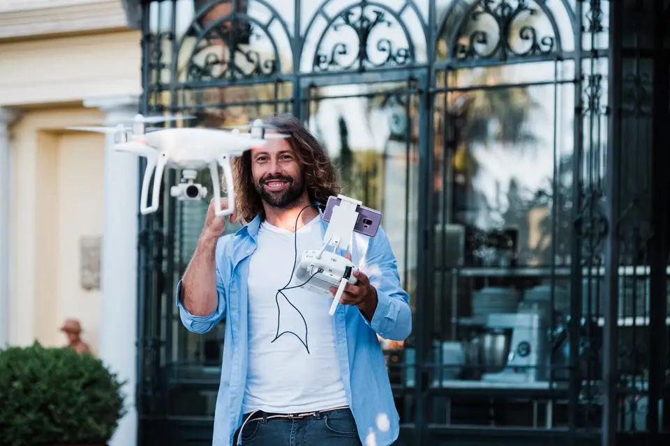 Nicolas Raffi — photo 7