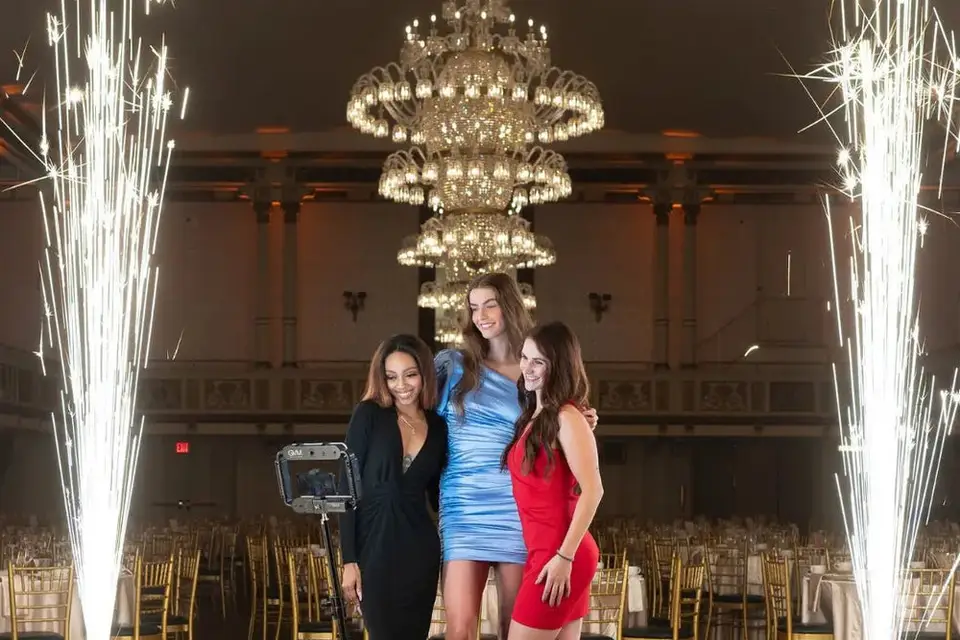 Visuel Impact Borne a Selfie — photo 1