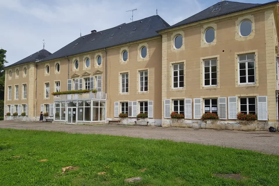 Château de Burthécourt — photo 1