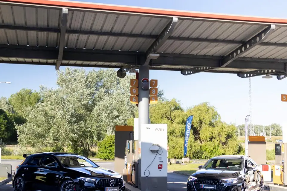 Luxury Car 76 — photo 5