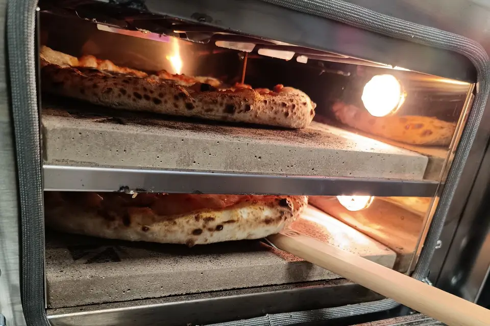 Concept - pizzaiolo á domicile — photo 2