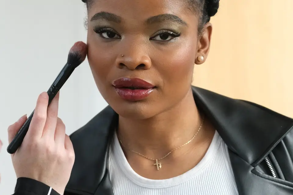 Laura Blondel Makeup — photo 7