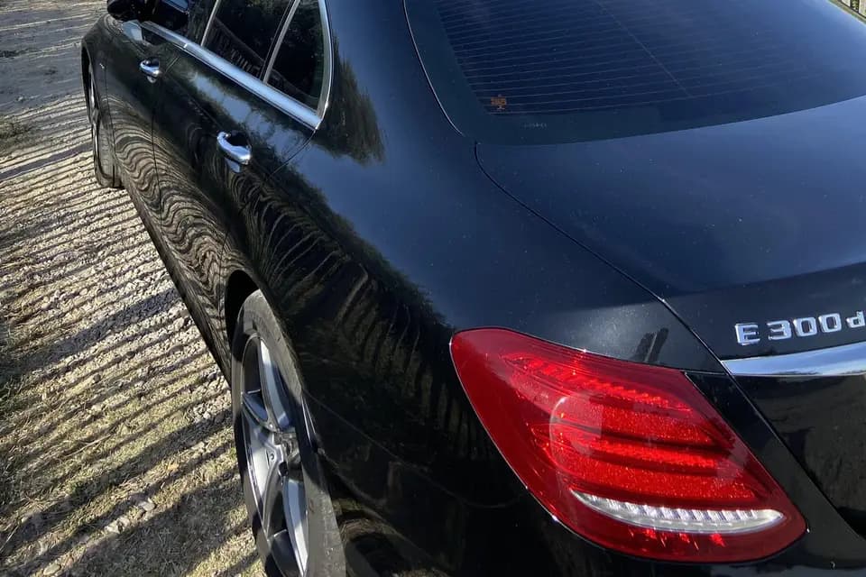 Golden Cab — photo 2