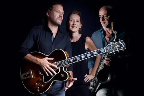 Edith Calas Duo — photo 2