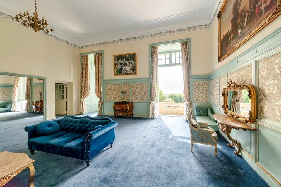 Château de Saint-Martin du Tertre — photo 2