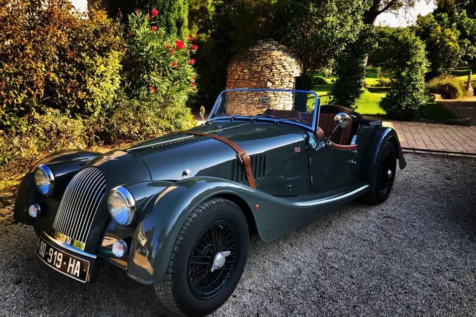 Road Vintage Cars — photo 2