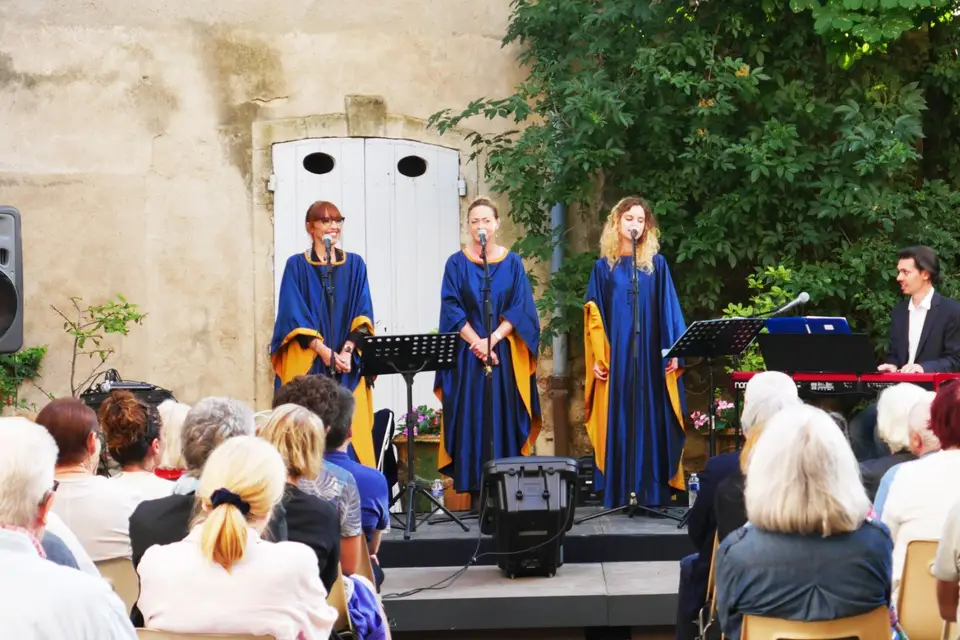 Blue Note Sisters — photo 4