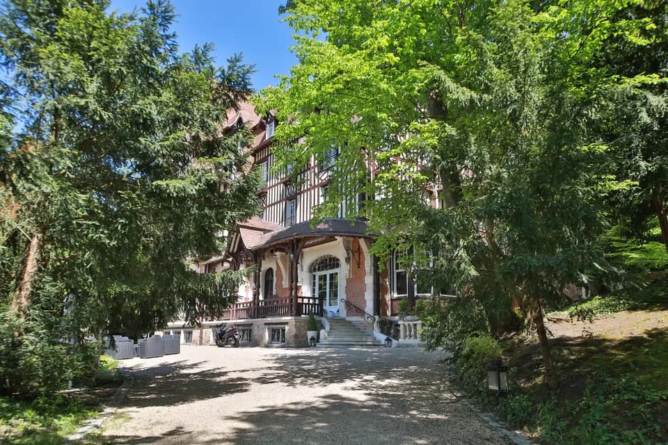 Montmanoir — photo 1