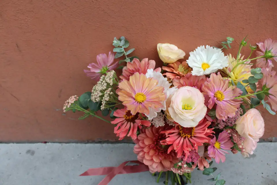 Lisa Flwrs — photo 1