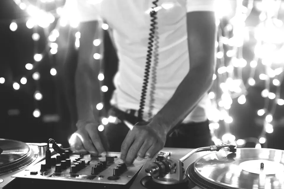 Agence Nocturne — photo 7