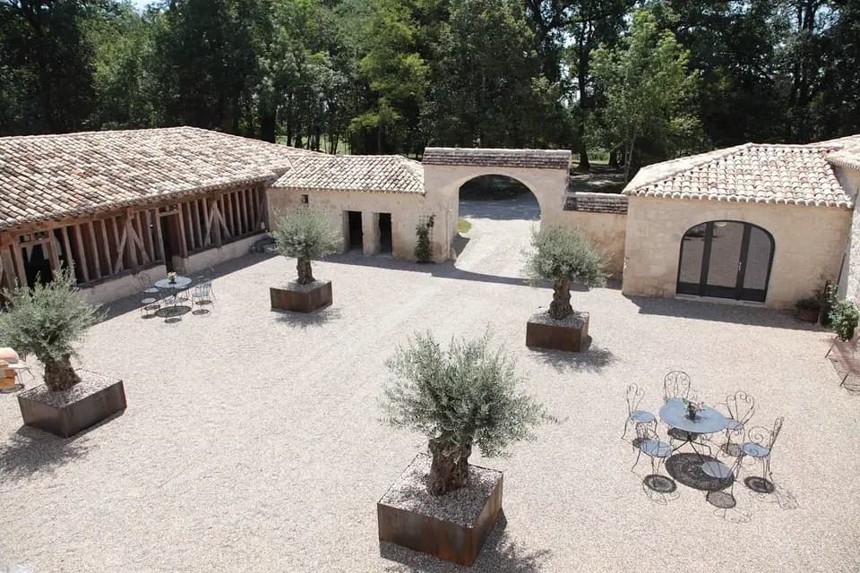 Clos des Charmes — photo 3