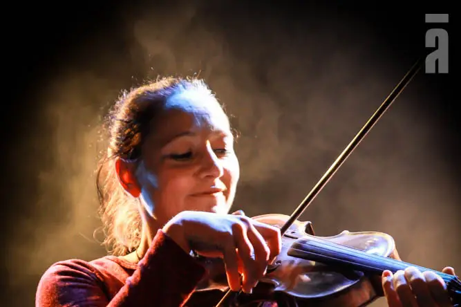 Sarah Mac Cover — photo 5